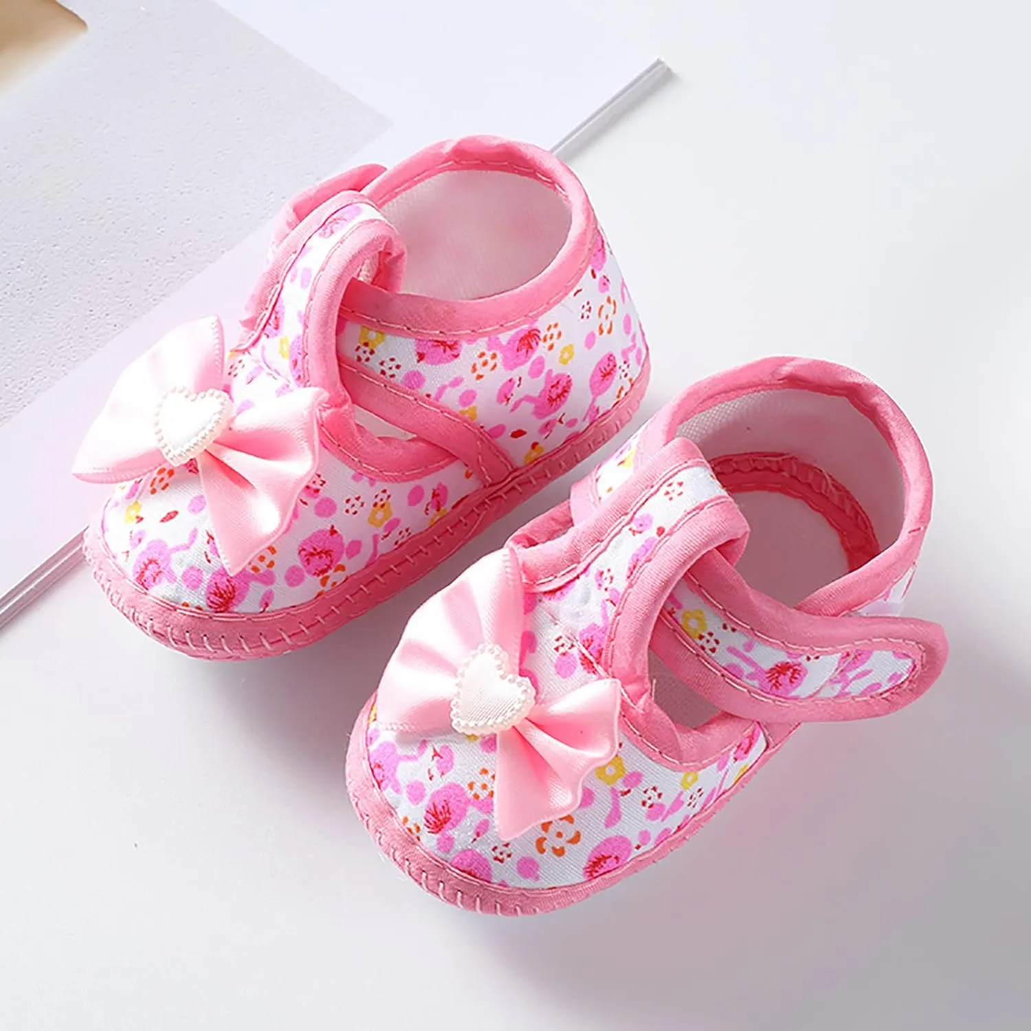 Baby Girls Soft Toddler Shoes Infant Toddler Walkers Shoes Bow Decoration Princess Shoes Sandals Flat Toddler Flip Flops