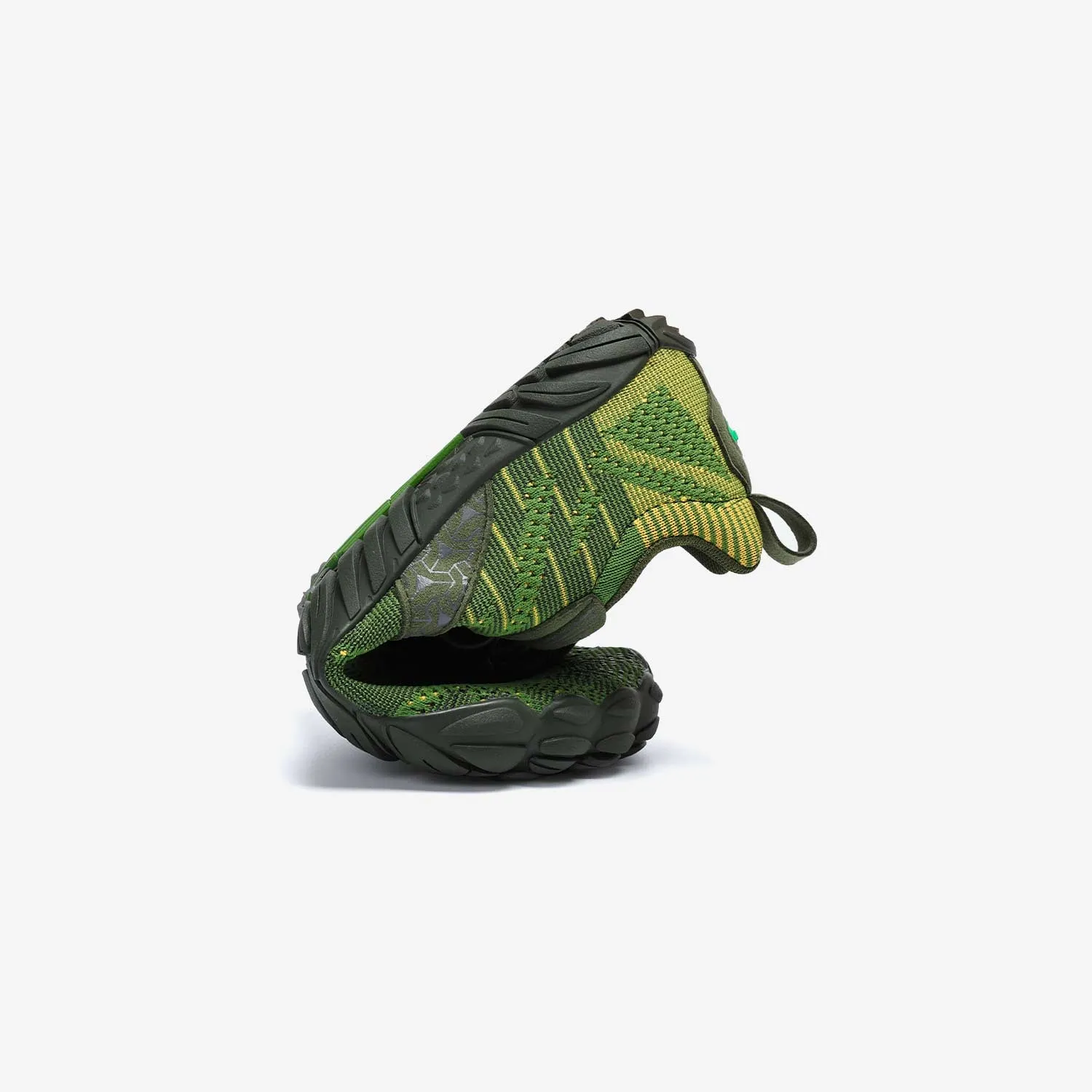 Free  - Barefoot Shoes