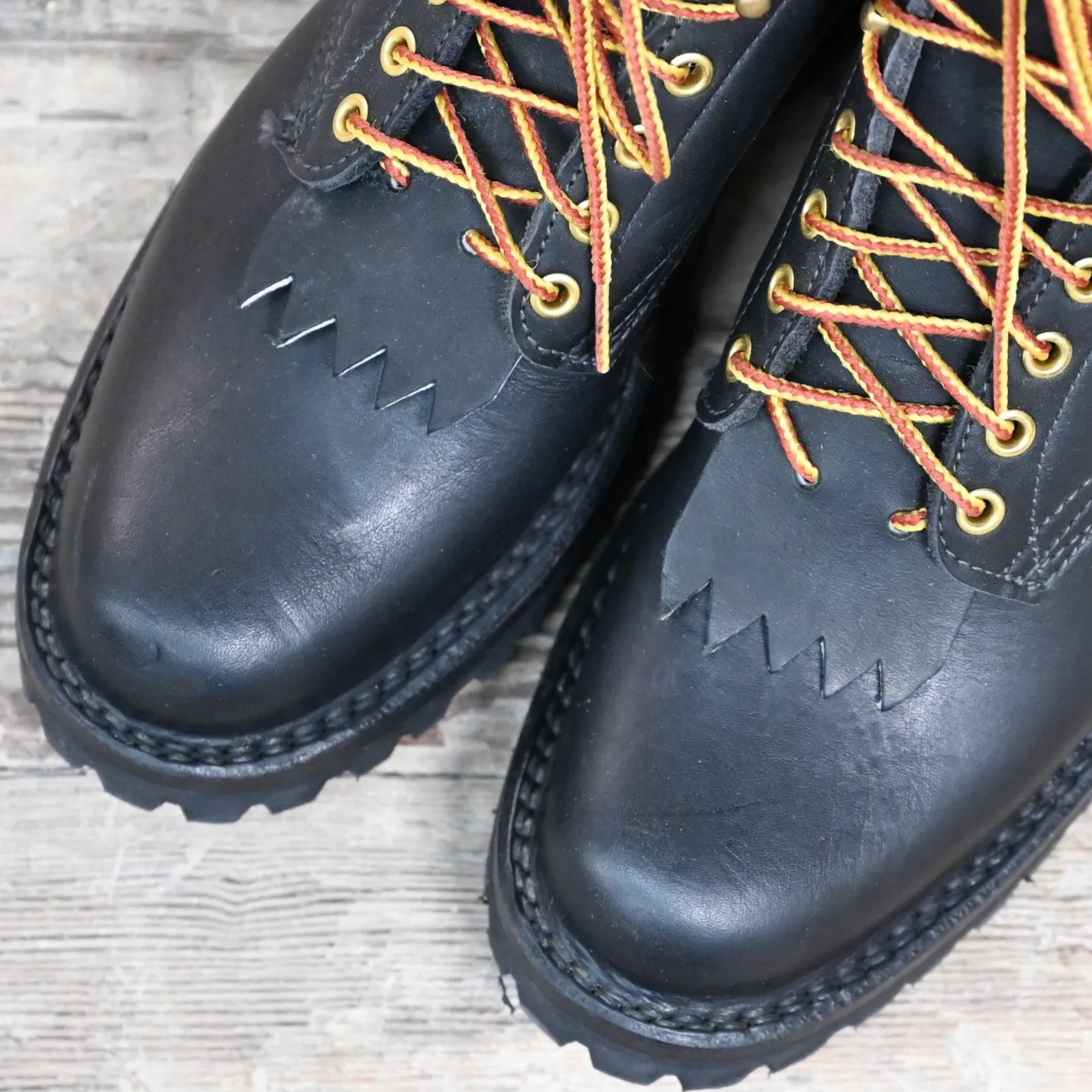 Hathorn Men's 8" Leather Smoke Jumper Boot W/Deep Vibram Lug Sole